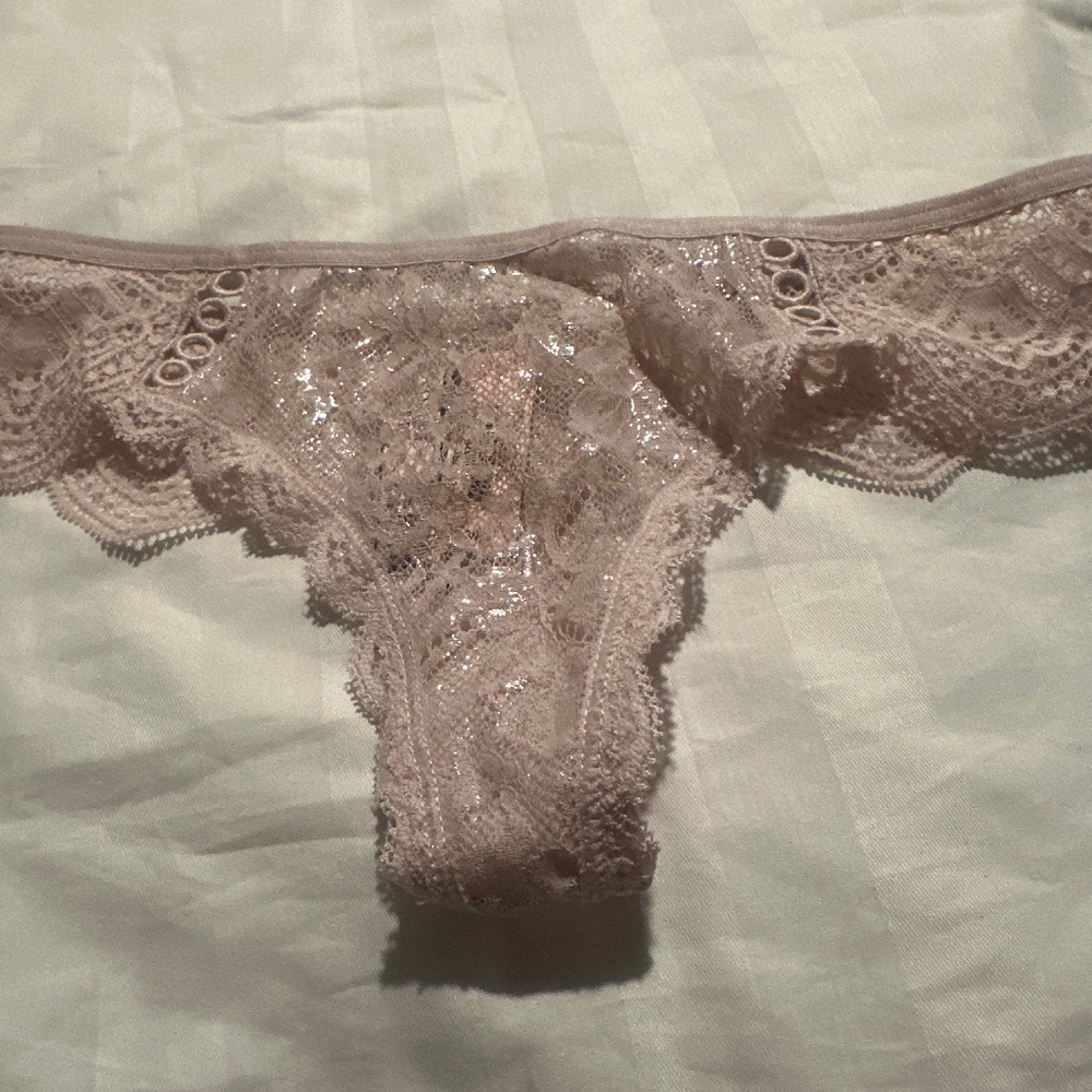 Victorias Secret Light Pink Thong panty XS New